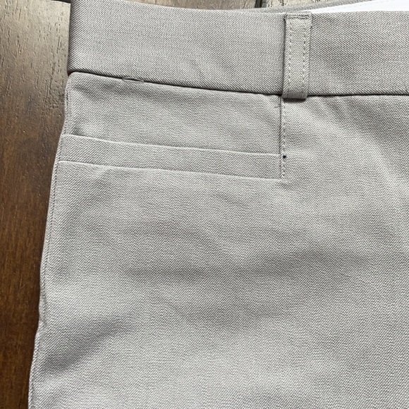 Banana Republic Solan Fit Size 4 - Picture 5 of 5